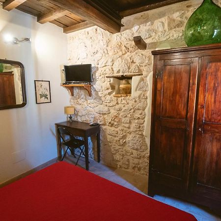 Bed and Breakfast Nena Al Borgo Castello Pico Exterior foto