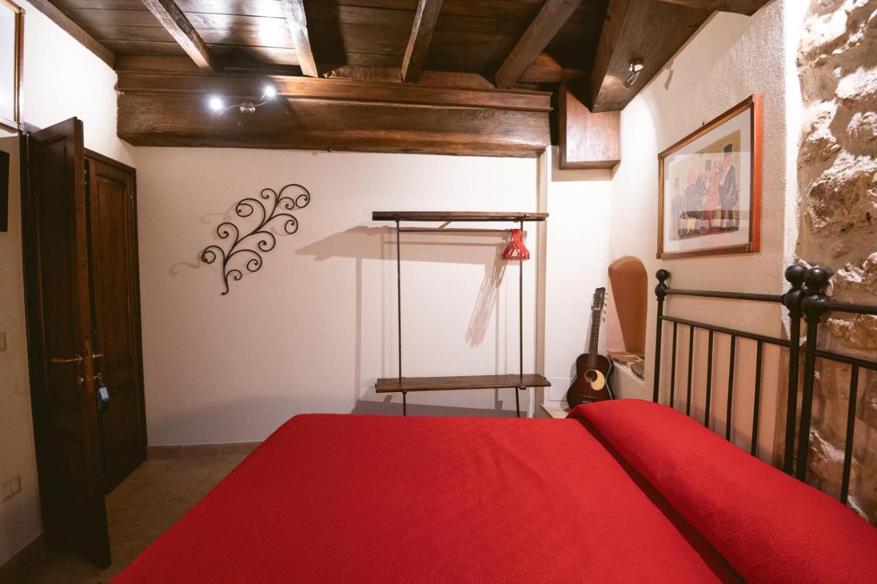 Bed and Breakfast Nena Al Borgo Castello Pico Exterior foto