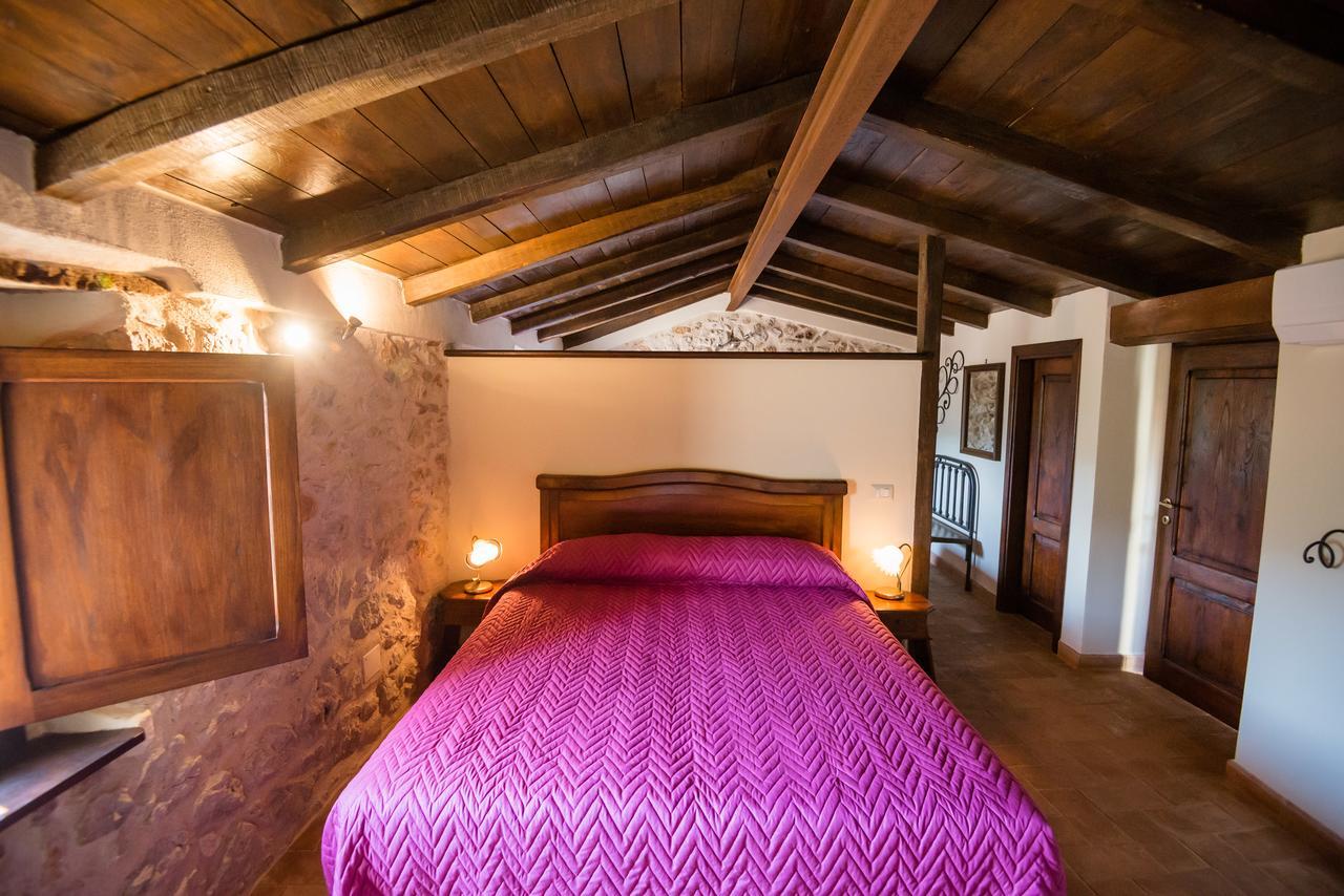 Bed and Breakfast Nena Al Borgo Castello Pico Exterior foto