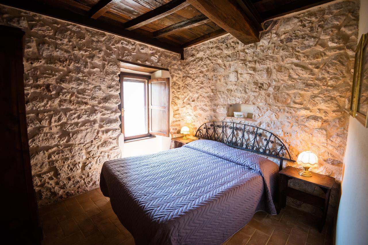 Bed and Breakfast Nena Al Borgo Castello Pico Exterior foto