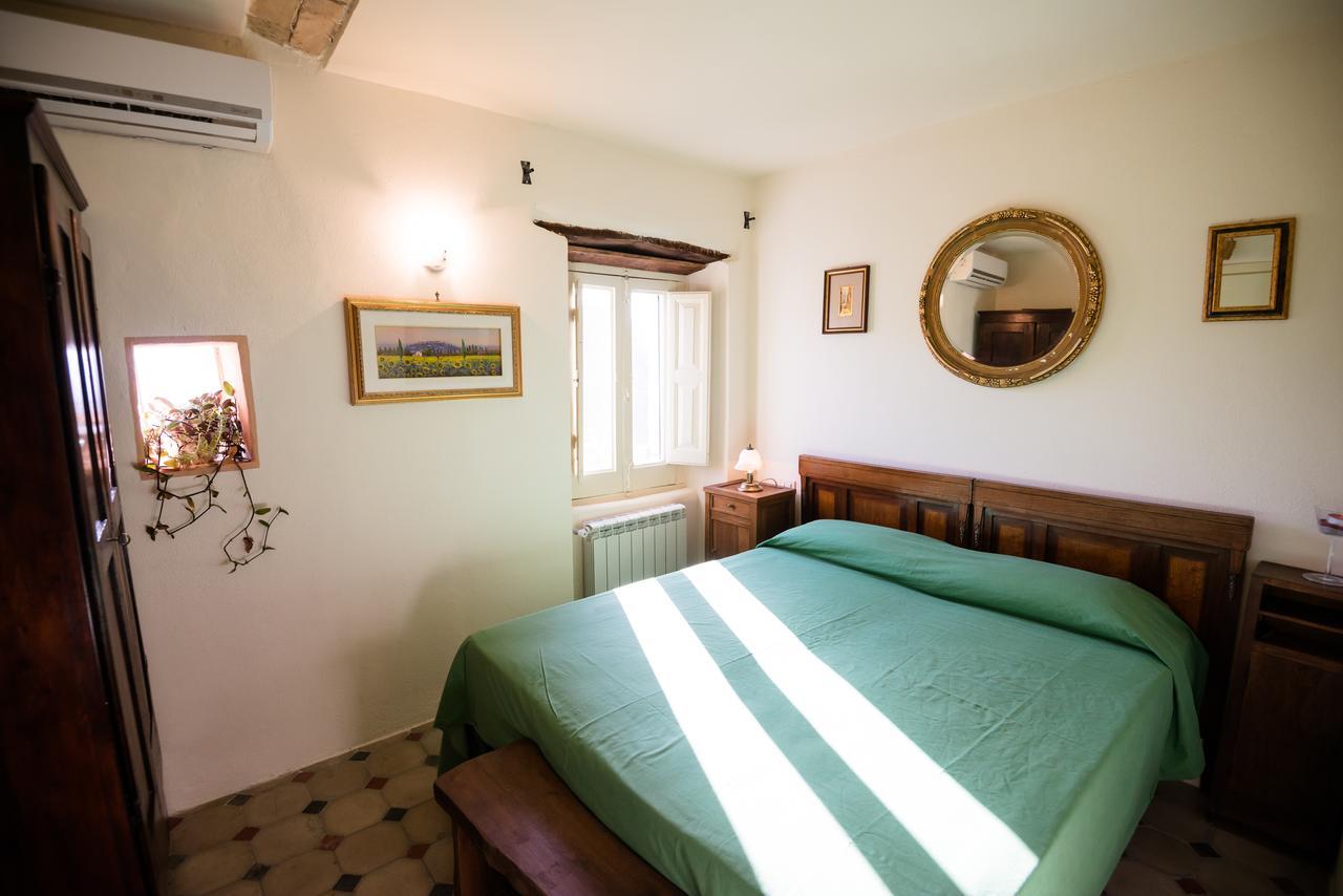 Bed and Breakfast Nena Al Borgo Castello Pico Exterior foto