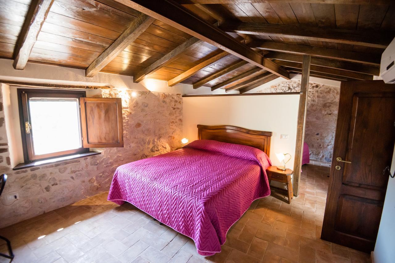 Bed and Breakfast Nena Al Borgo Castello Pico Exterior foto