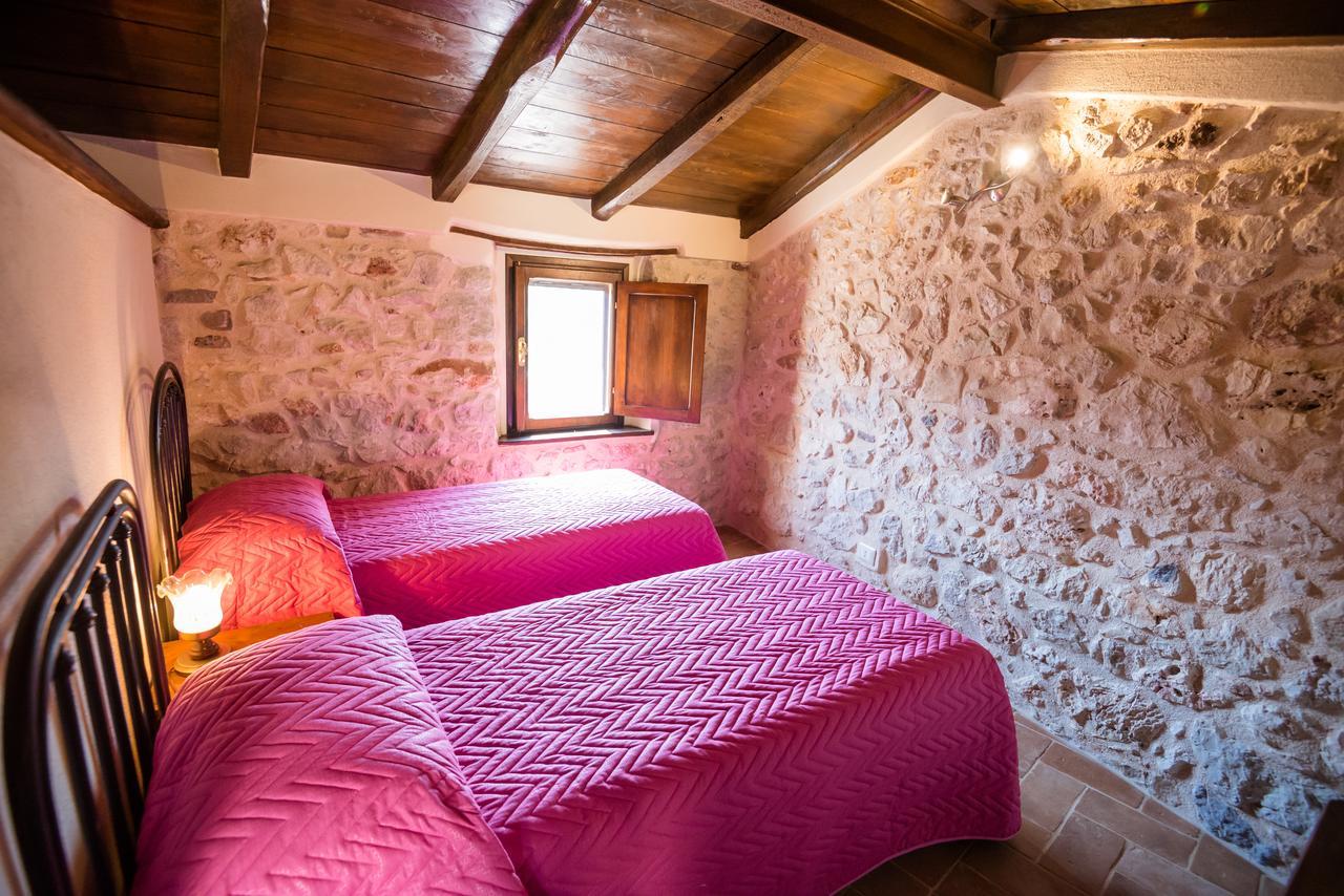 Bed and Breakfast Nena Al Borgo Castello Pico Exterior foto