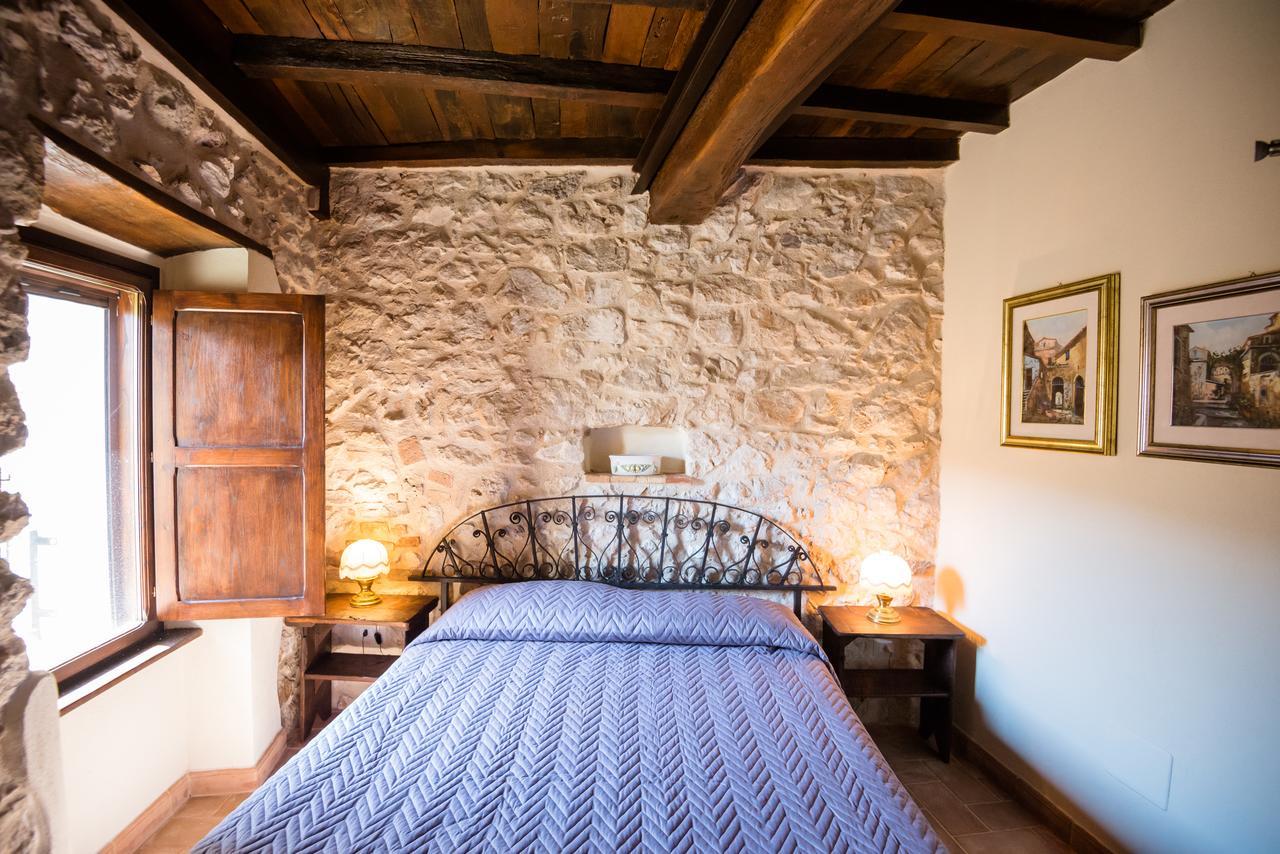 Bed and Breakfast Nena Al Borgo Castello Pico Exterior foto