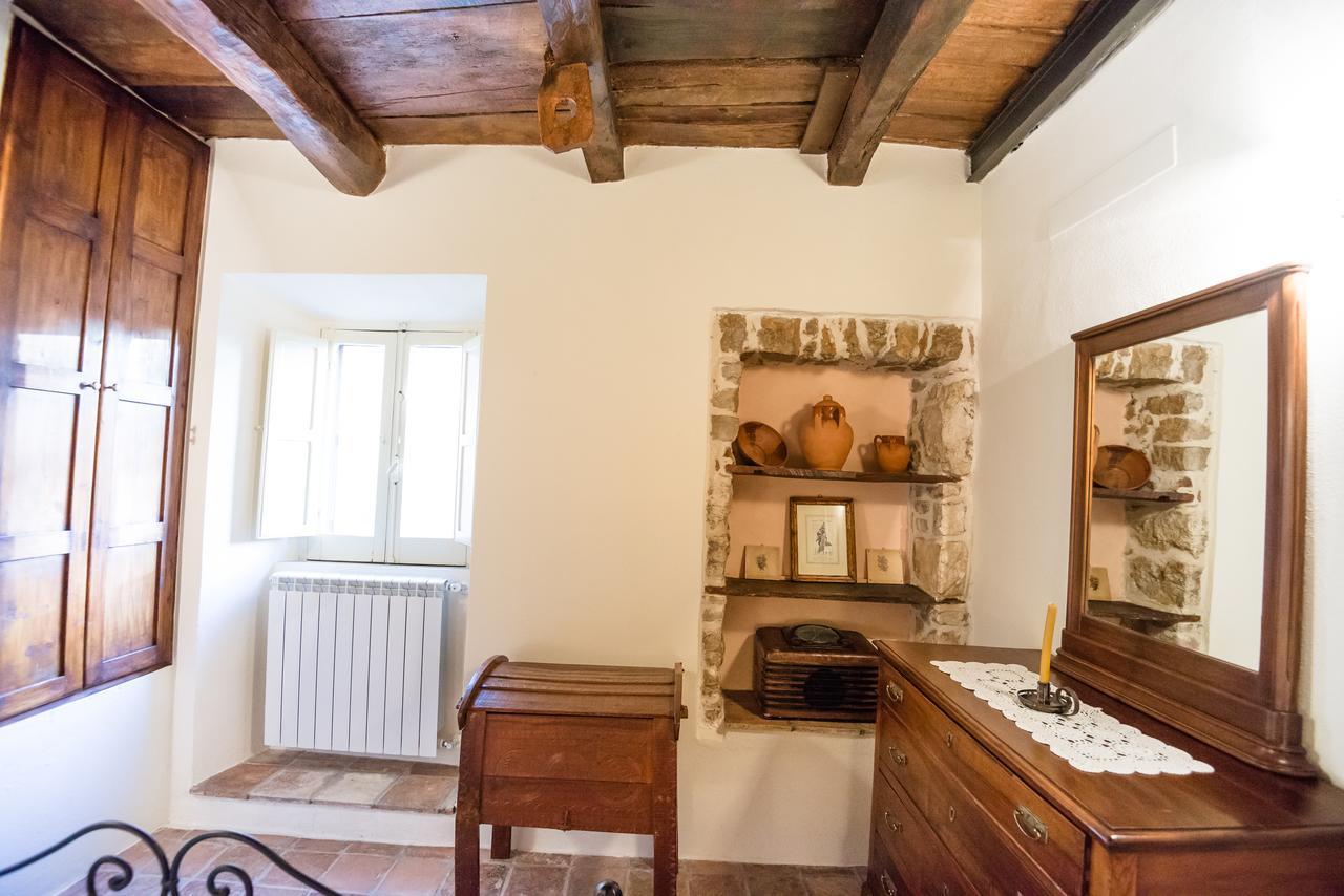 Bed and Breakfast Nena Al Borgo Castello Pico Exterior foto