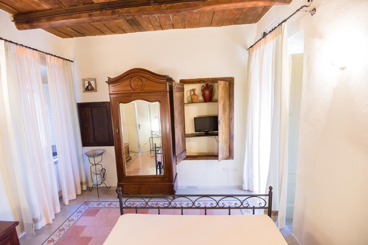 Bed and Breakfast Nena Al Borgo Castello Pico Exterior foto