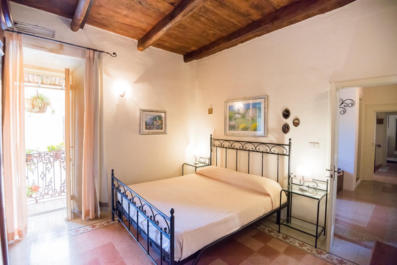 Bed and Breakfast Nena Al Borgo Castello Pico Exterior foto