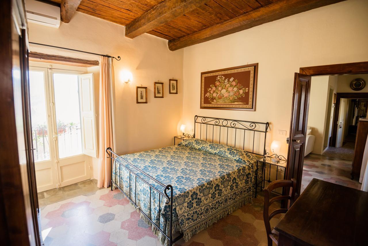 Bed and Breakfast Nena Al Borgo Castello Pico Exterior foto