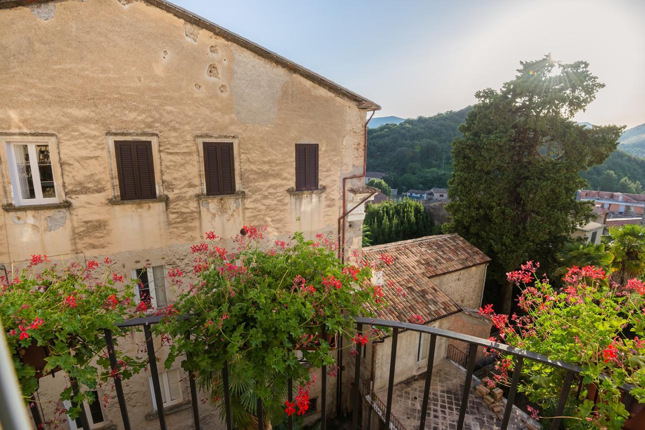 Bed and Breakfast Nena Al Borgo Castello Pico Exterior foto