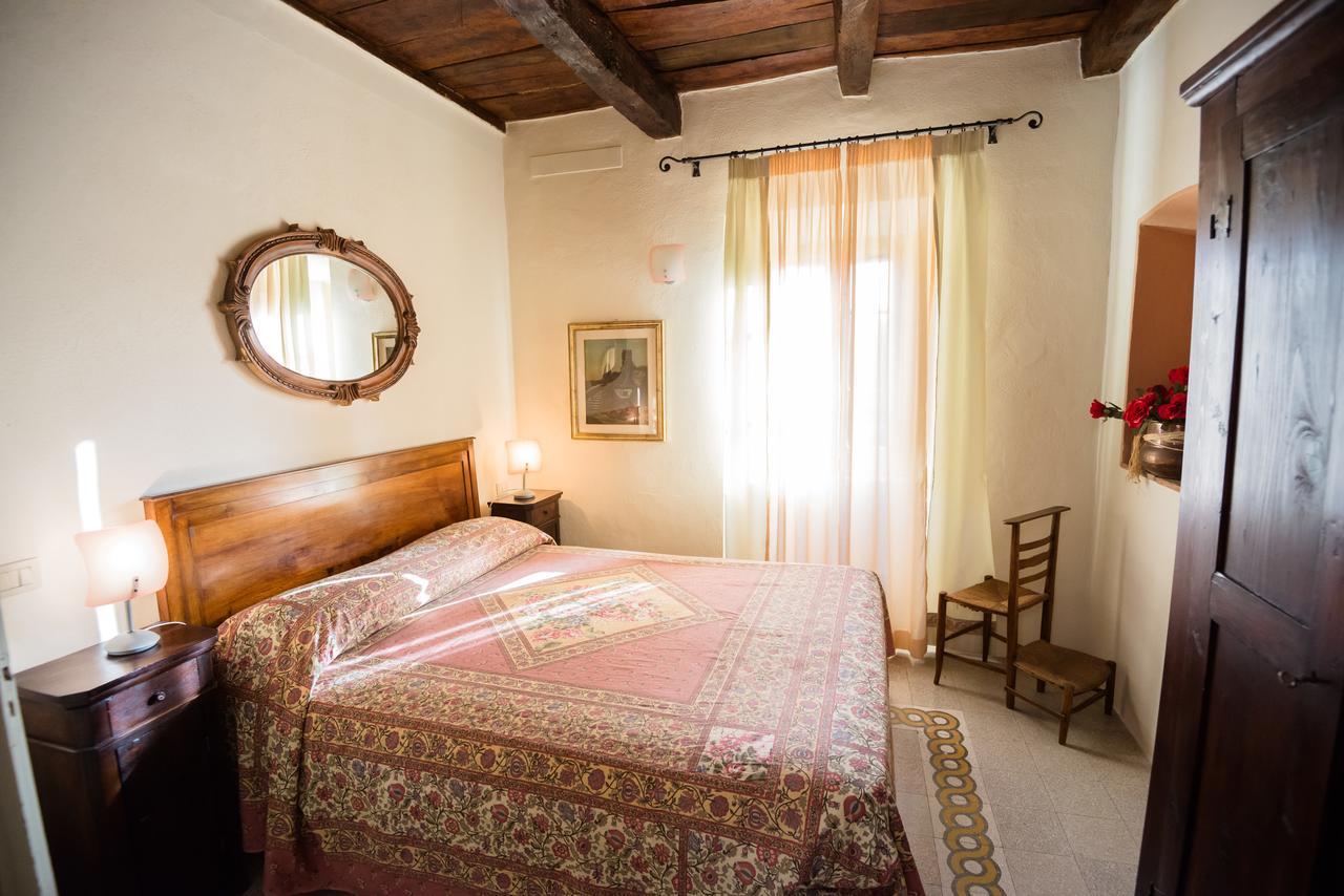 Bed and Breakfast Nena Al Borgo Castello Pico Exterior foto